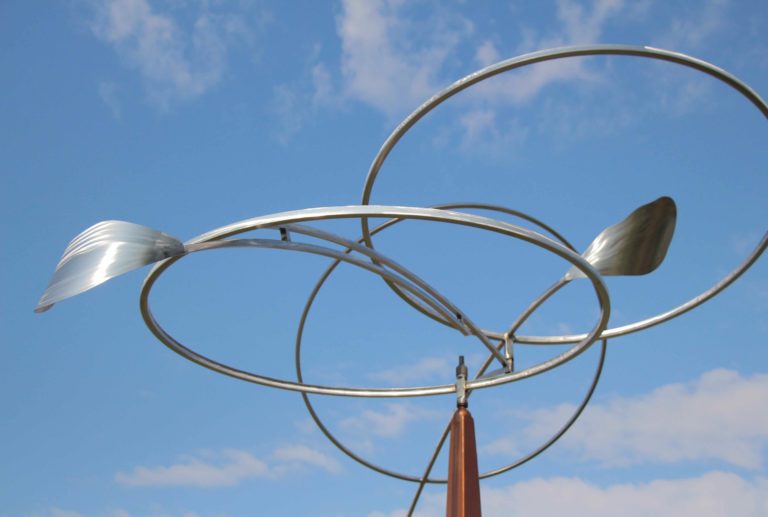 Lasso Sculpture